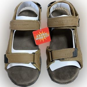 Men’s sandals size 11 Wide